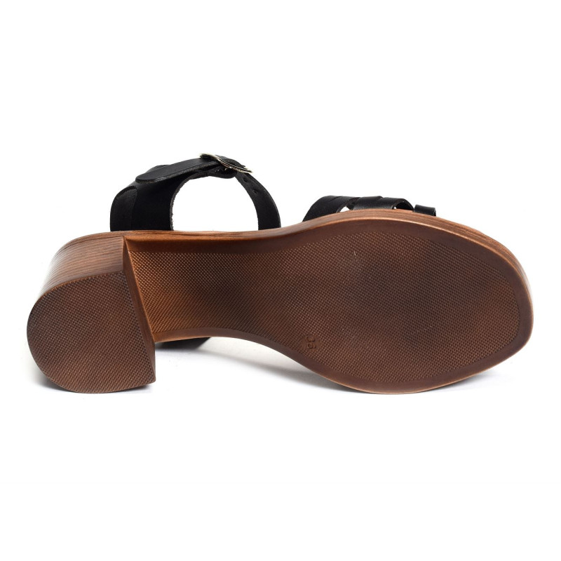 découvrez des informations sur carla talon et l'univers de la photographie artistique, avec un focus sur le nu artistique et les tendances actuelles du genre.